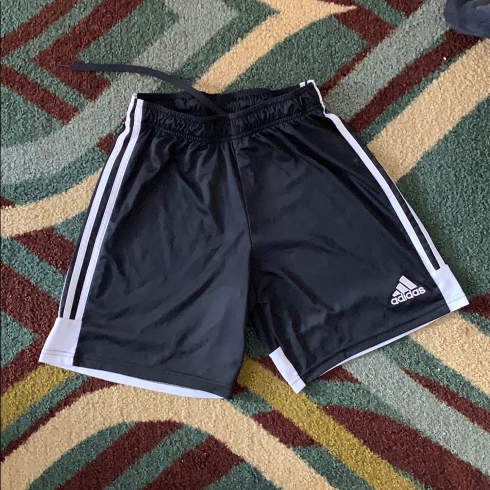 Adidas men’s soccer shorts•Medium